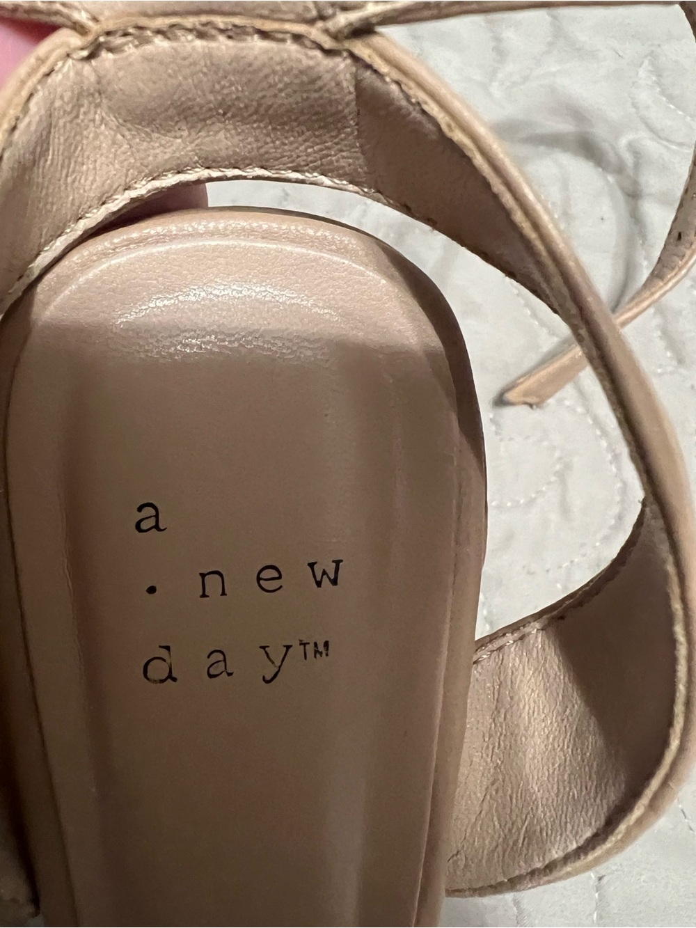 A New Day Nude Square Toe Block Heel Sandals Size 8 - Picture 4 of 5